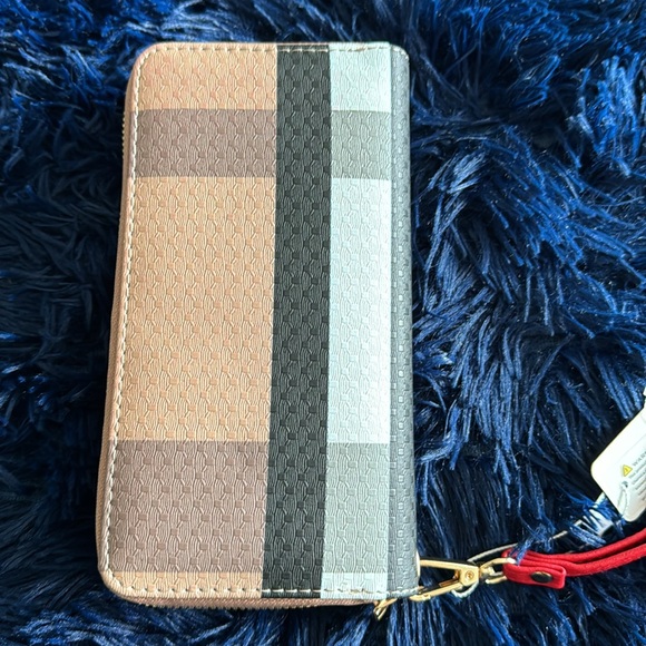 Double Wallet Wristlet - Picture 6 of 6